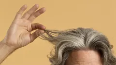 Natural solutions for gray hair: walnut leaf dye explained