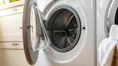 Avoid these common mistakes with your washing machine door
